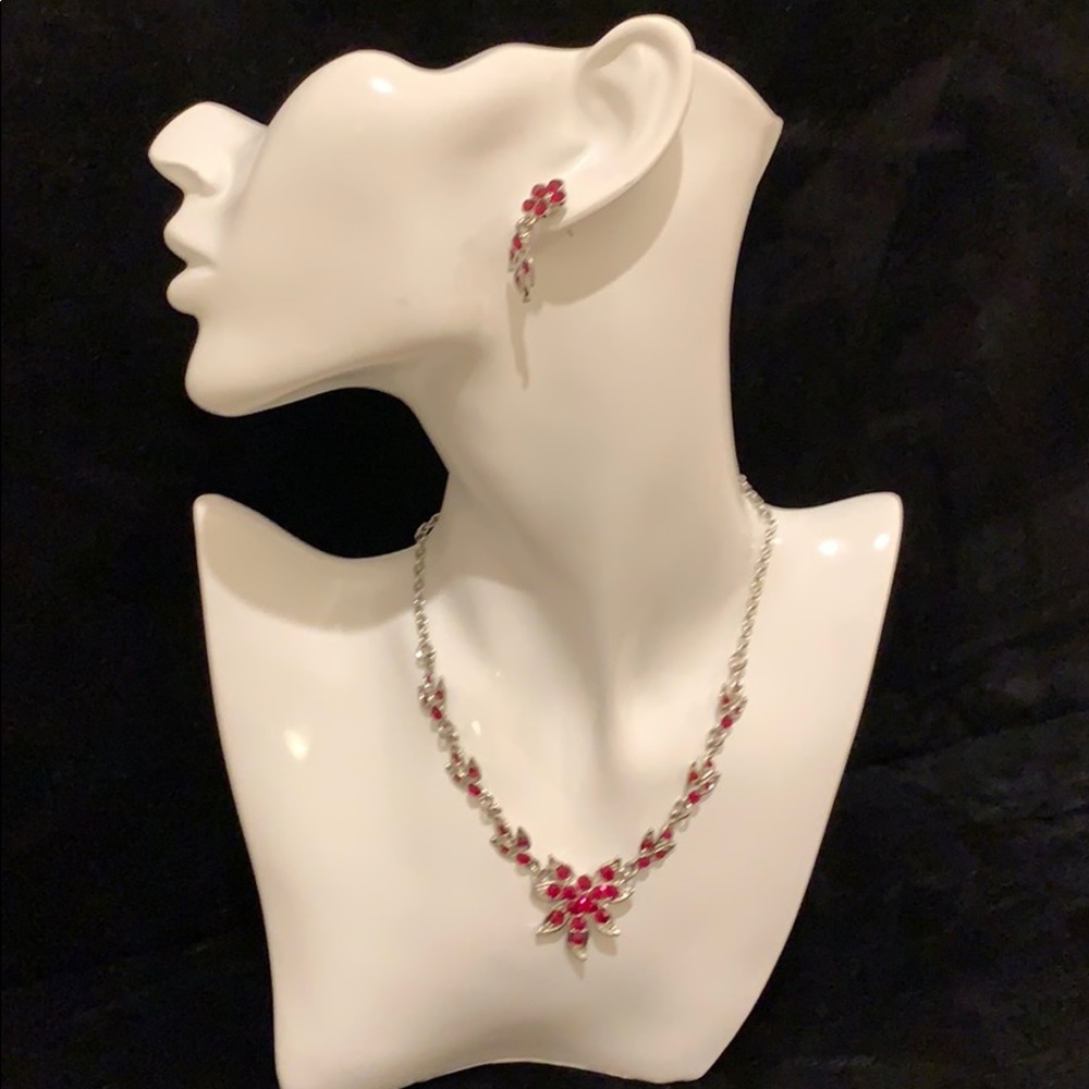 Necklace for women’s, high quality custom jewelry